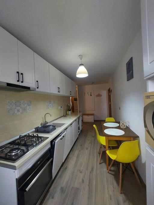 Apartament Spatios In Brașov Exterior foto